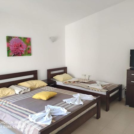 סוטומורה Apartments Brnjada מראה חיצוני תמונה