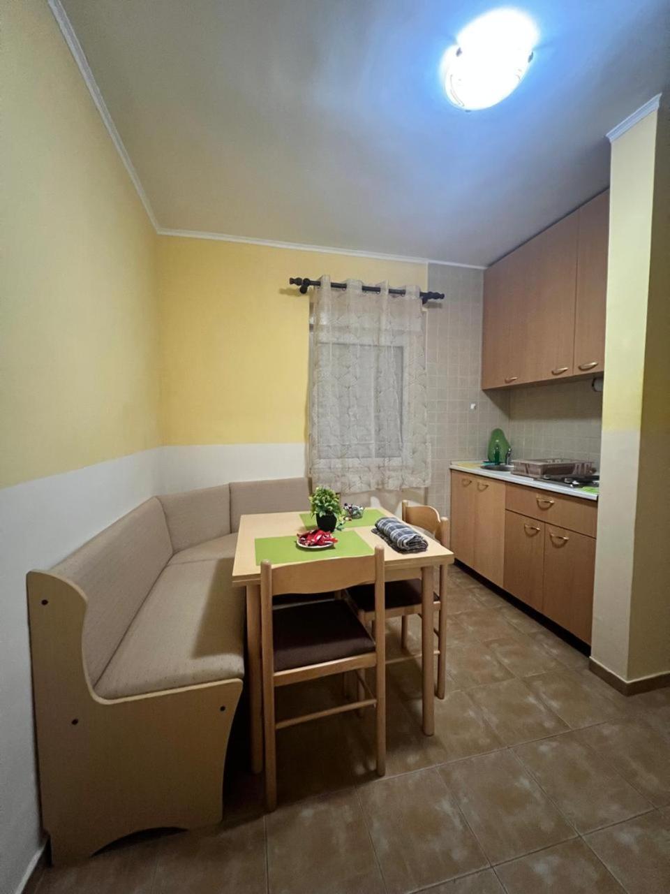 סוטומורה Apartments Brnjada חדר תמונה