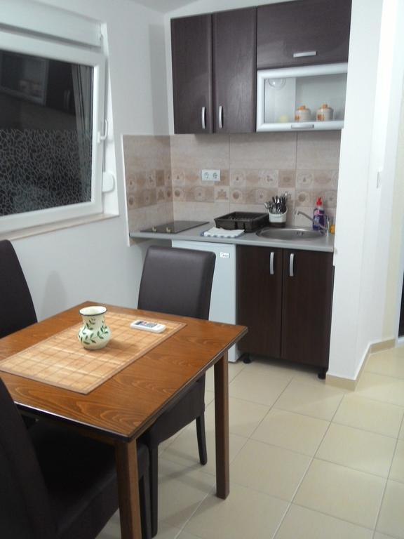 סוטומורה Apartments Brnjada מראה חיצוני תמונה