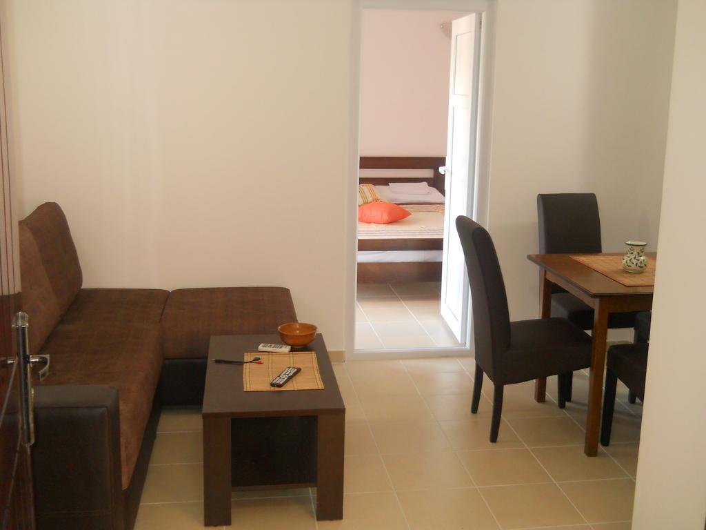 סוטומורה Apartments Brnjada חדר תמונה
