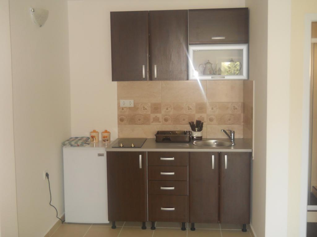 סוטומורה Apartments Brnjada חדר תמונה