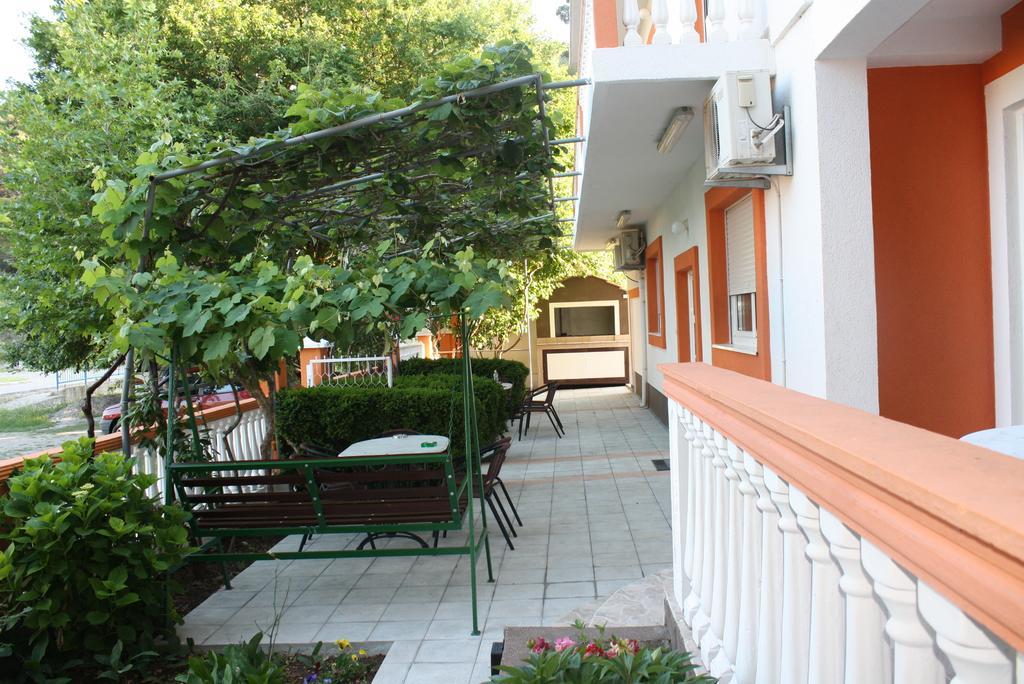 סוטומורה Apartments Brnjada מראה חיצוני תמונה