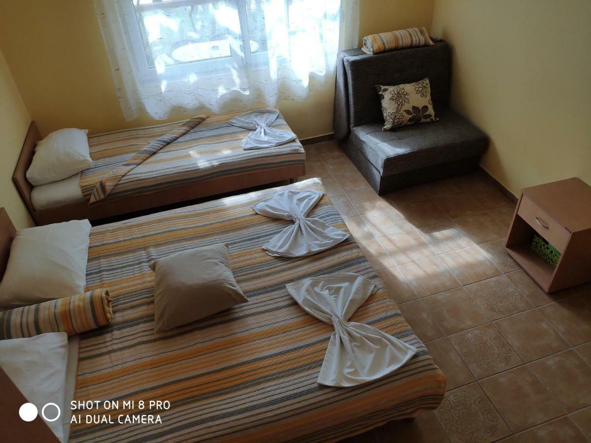 סוטומורה Apartments Brnjada מראה חיצוני תמונה